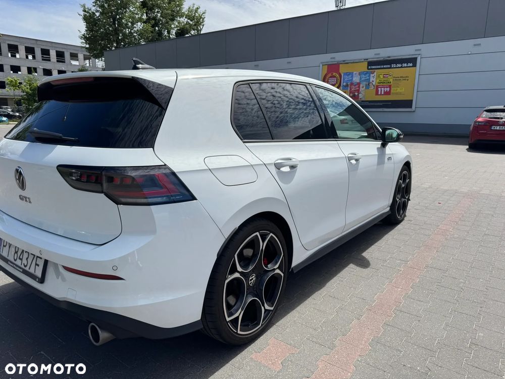 Volkswagen Golf - 5