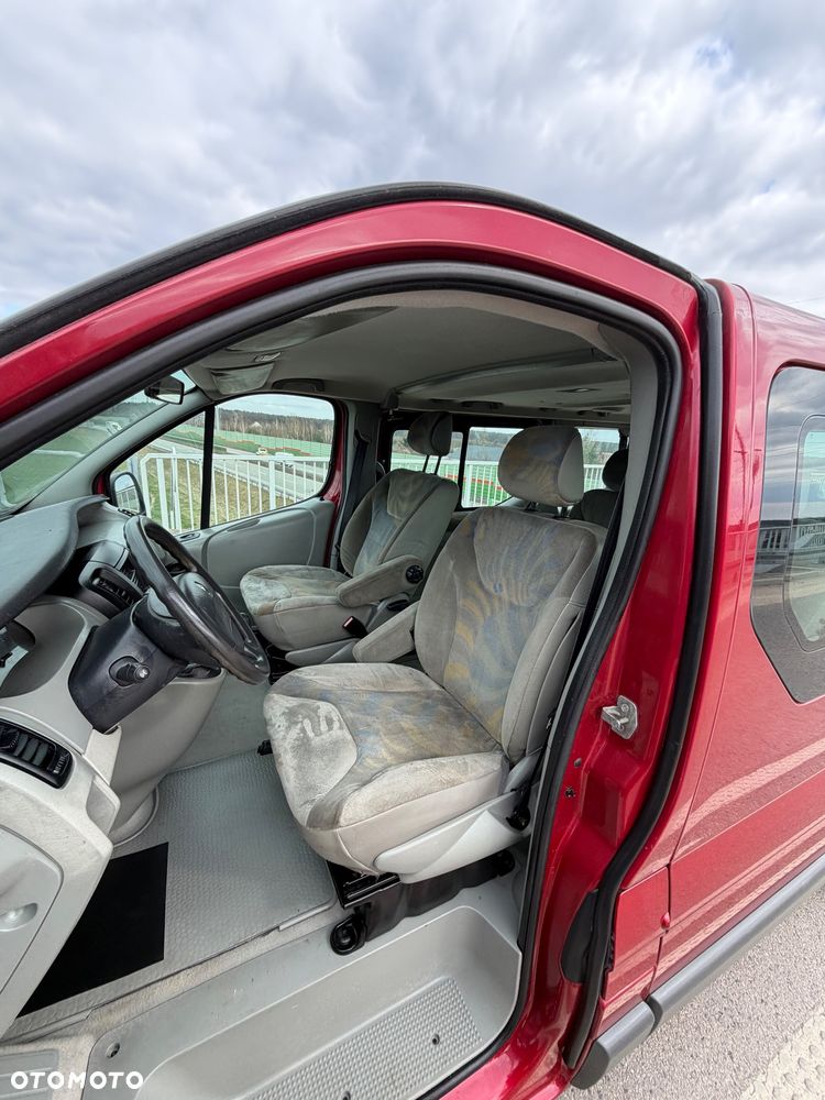 Renault Trafic L1H1 Passenger Lux - 13