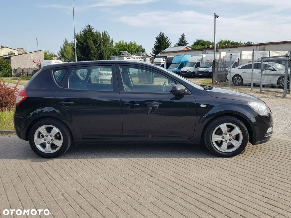 Kia Ceed 1.4 CVVT Spirit - 4