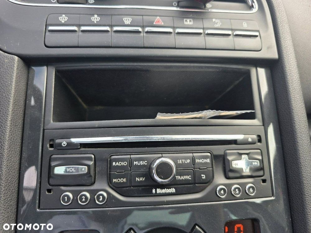 Peugeot 5008 HDI FAP 115 Family - 21