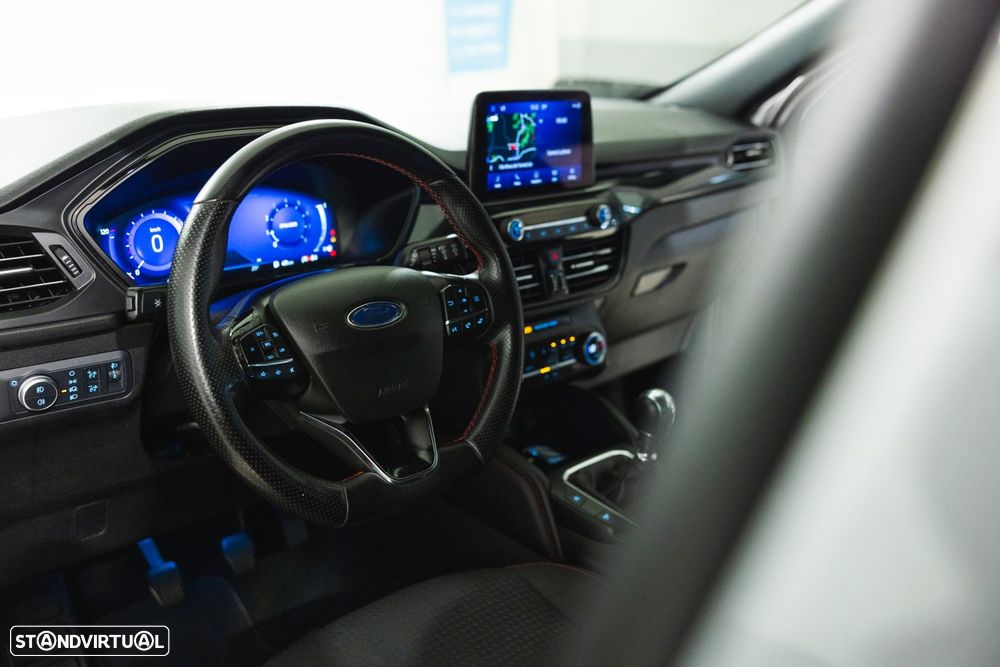 Ford Kuga 1.5 EcoBoost ST-Line - 9