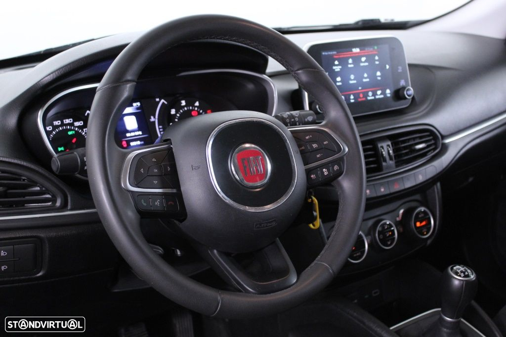 Fiat Tipo Station Wagon 1.3 M-Jet Lounge - 21
