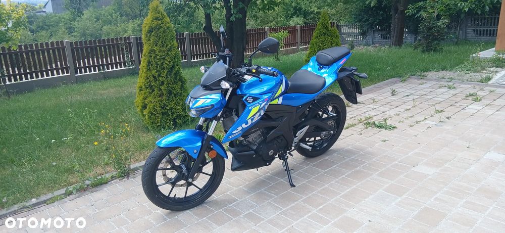 Suzuki GSX - 2