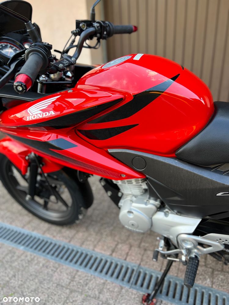 Honda CBF - 8