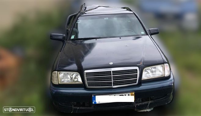 Mercedes C220 CDI Station (W202) de 2000 para peças - 1