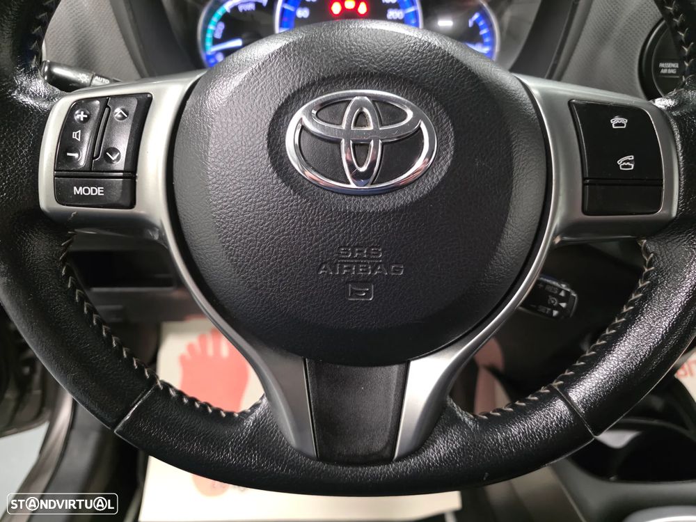Toyota Yaris 1.5 HSD Comfort+P.Style - 50