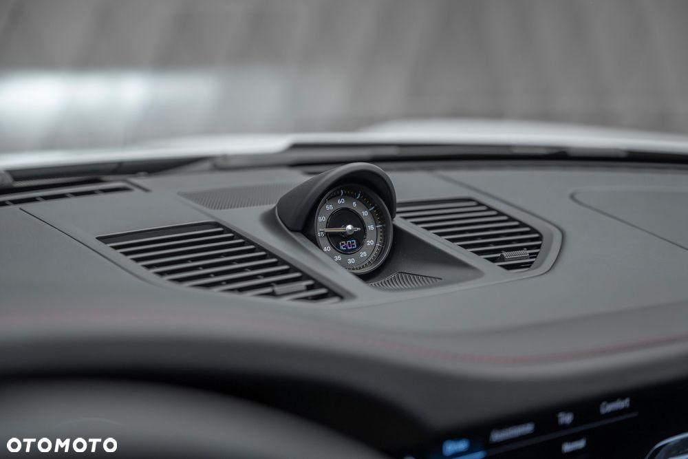 Porsche 911 GT3 - 24