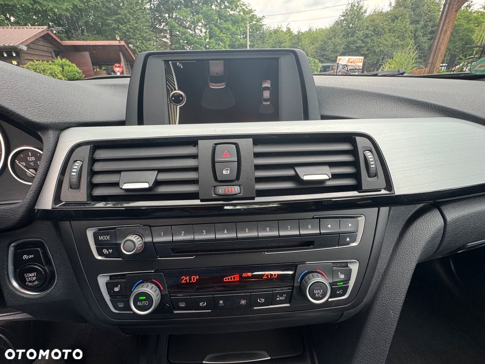 BMW Seria 3 316i Sport Line - 22