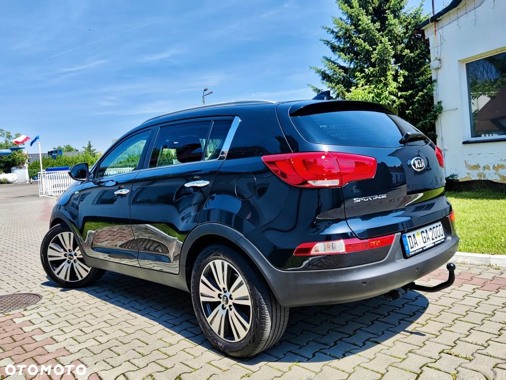 Kia Sportage 2,0 CRDI AWD GT Line - 4