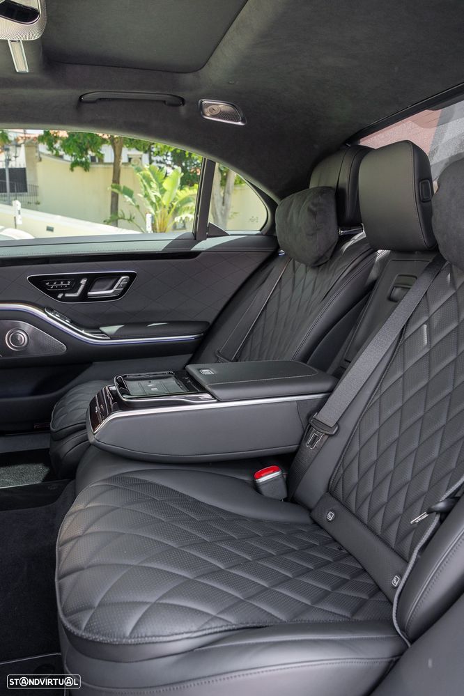 Mercedes-Benz S 580 e Longo - 38