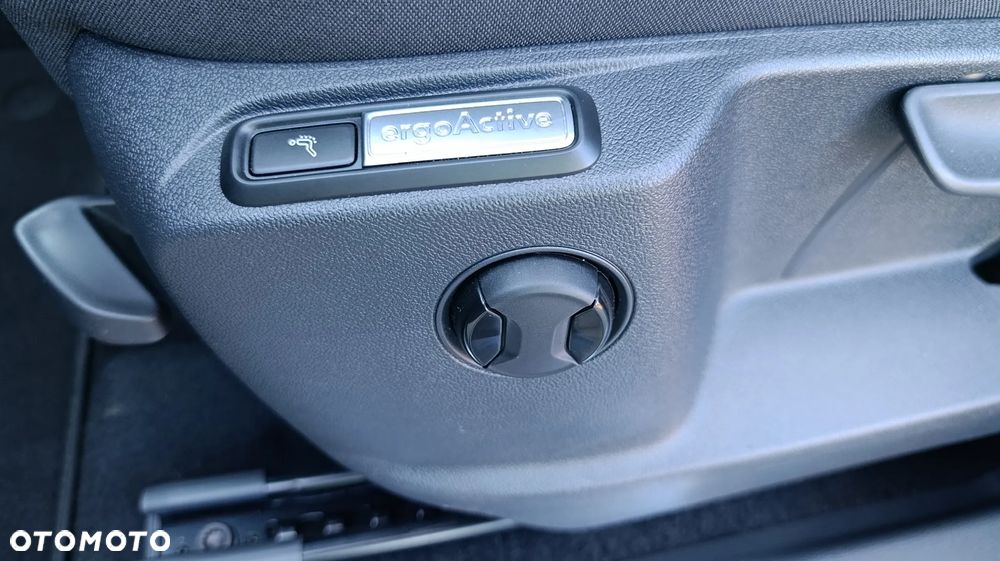 Volkswagen Tiguan - 17