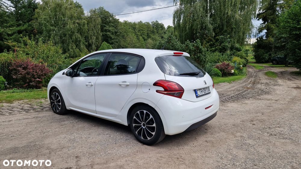 Peugeot 208 1.4 HDi Active - 4