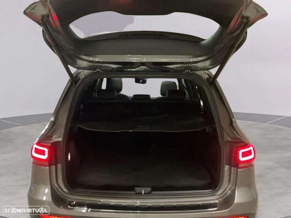 Mercedes-Benz GLB 200 d AMG Line - 17