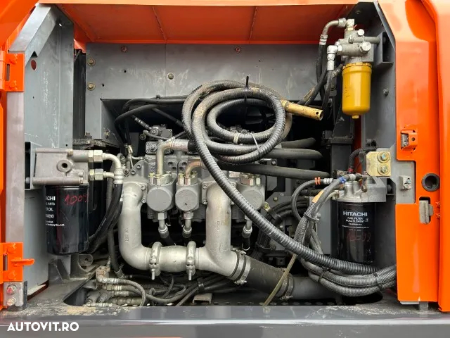 Hitachi ZX 250LC-6 - 14