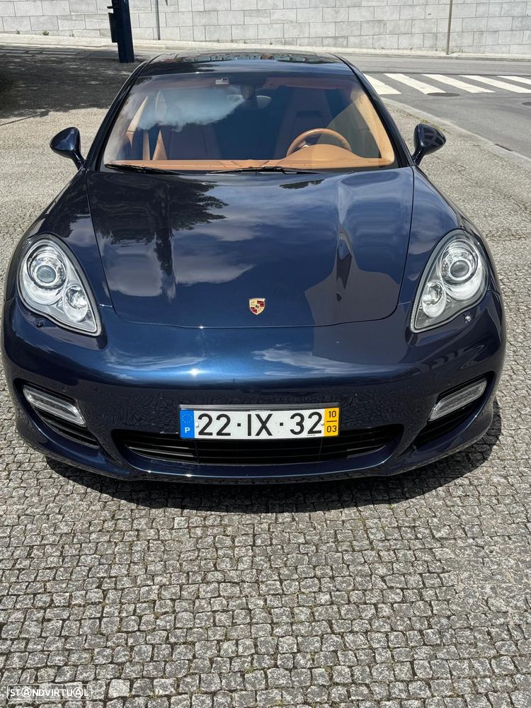 Porsche Panamera Turbo PDK - 3