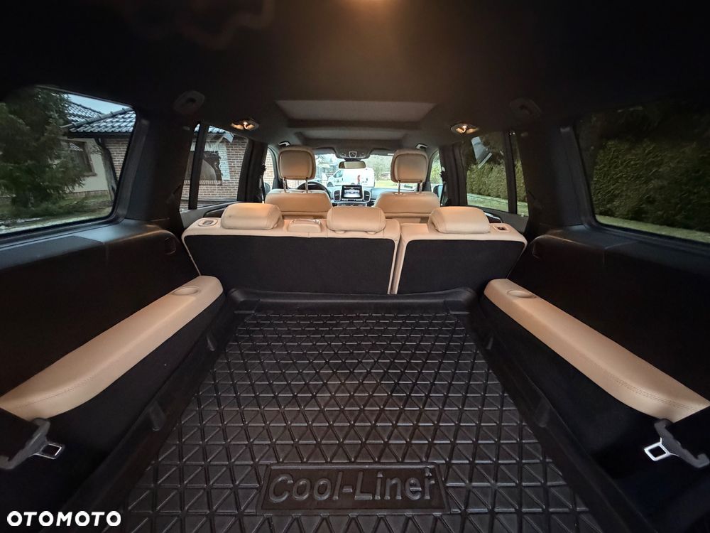 Mercedes-Benz GLS - 25