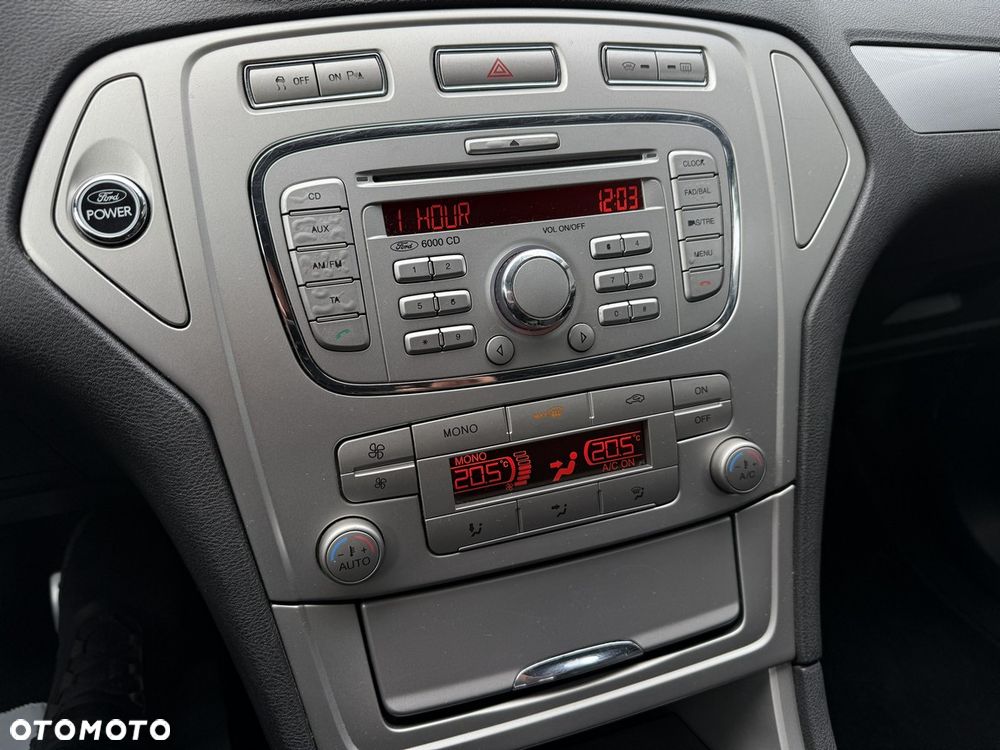 Ford Mondeo 2.0 Titanium - 21