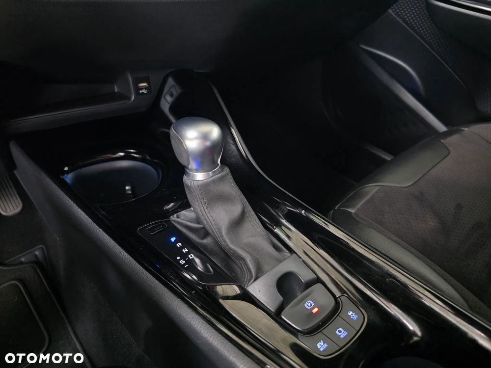 Toyota C-HR 2.0 Business-Edition - 29