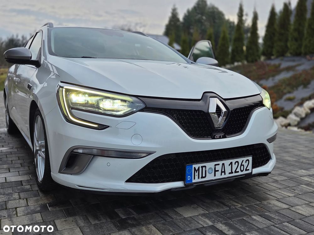 Renault Megane ENERGY TCe 205 EDC GT - 2