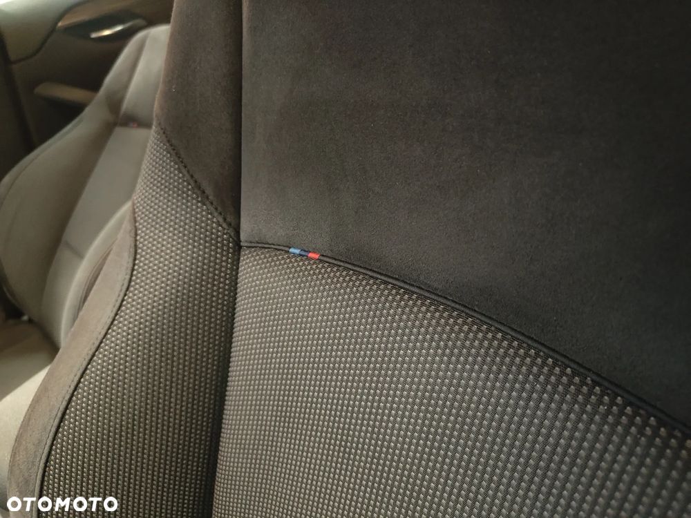 BMW X1 xDrive18d Sport Line - 27