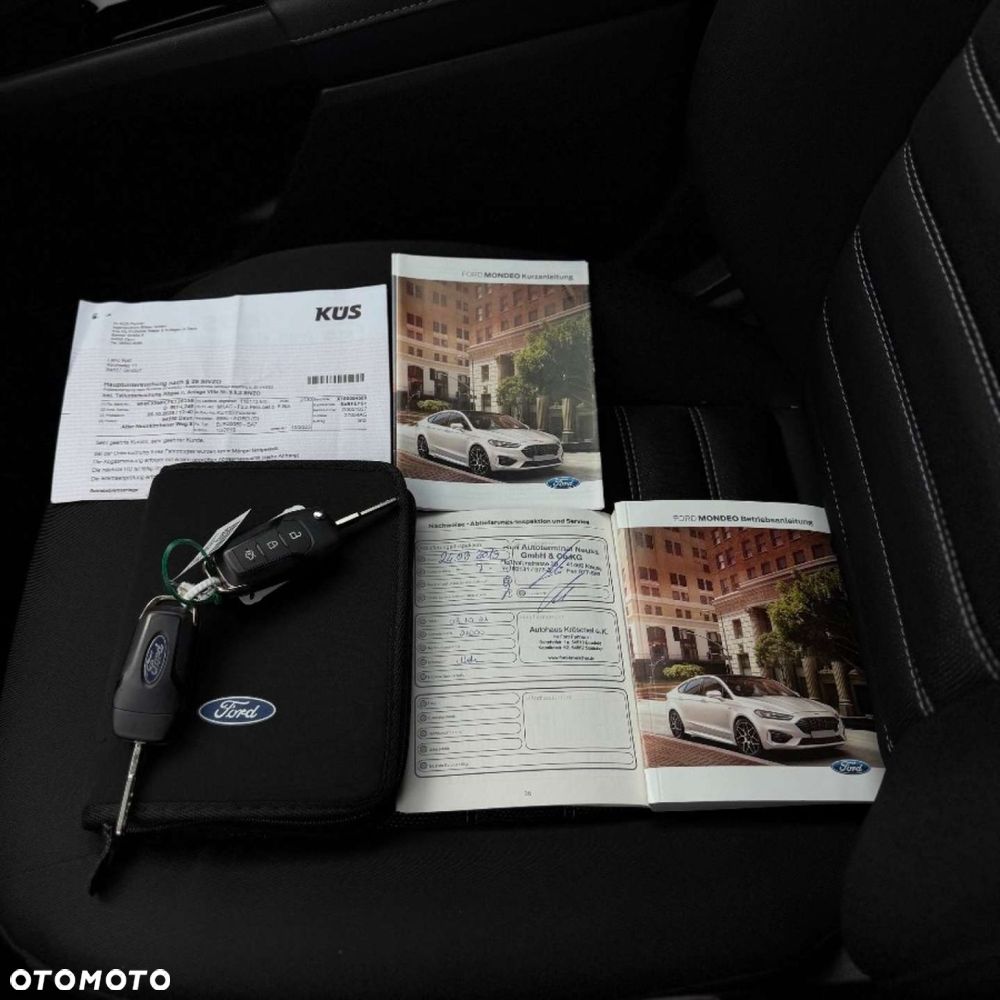 Ford Mondeo - 38