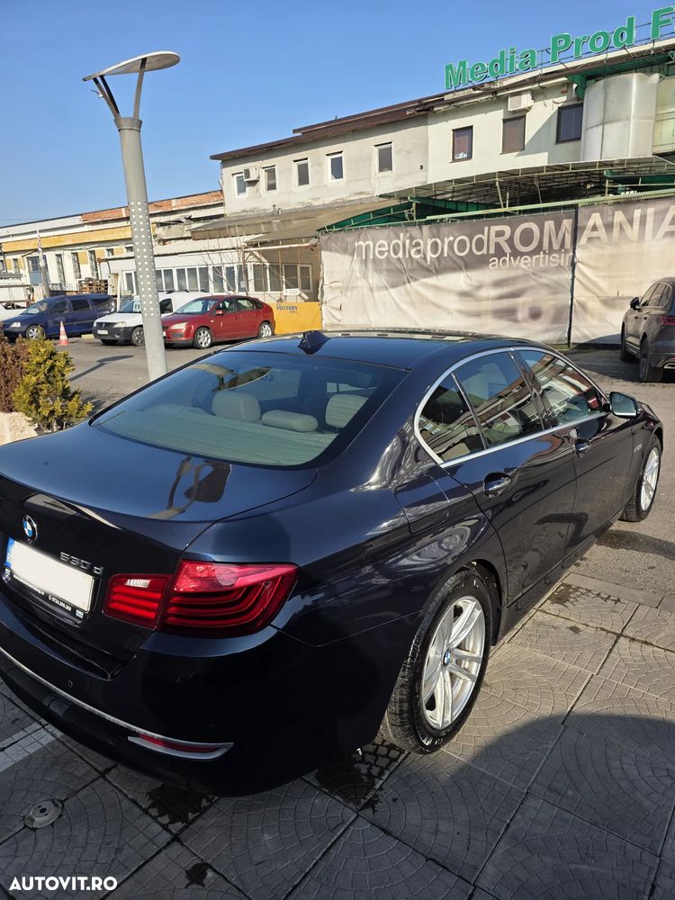 BMW Seria 5 530d xDrive Aut. Modern Line - 9