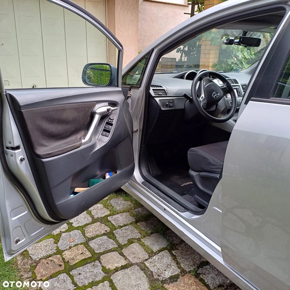 Toyota Verso 2.0 D-4D - 11