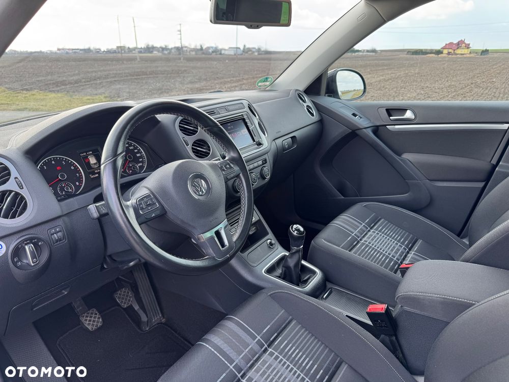 Volkswagen Tiguan 1.4 TSI BlueMotion Technology Lounge Sport & Style - 26