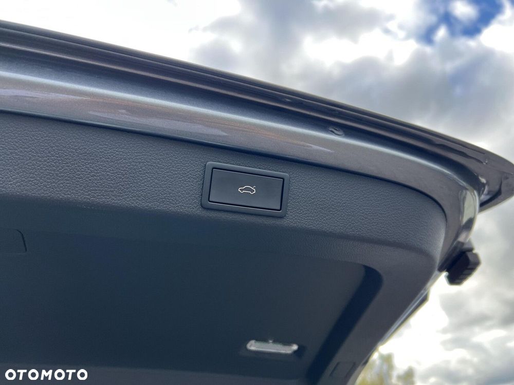 Skoda Superb 2.0 TDI SCR L&K DSG - 10