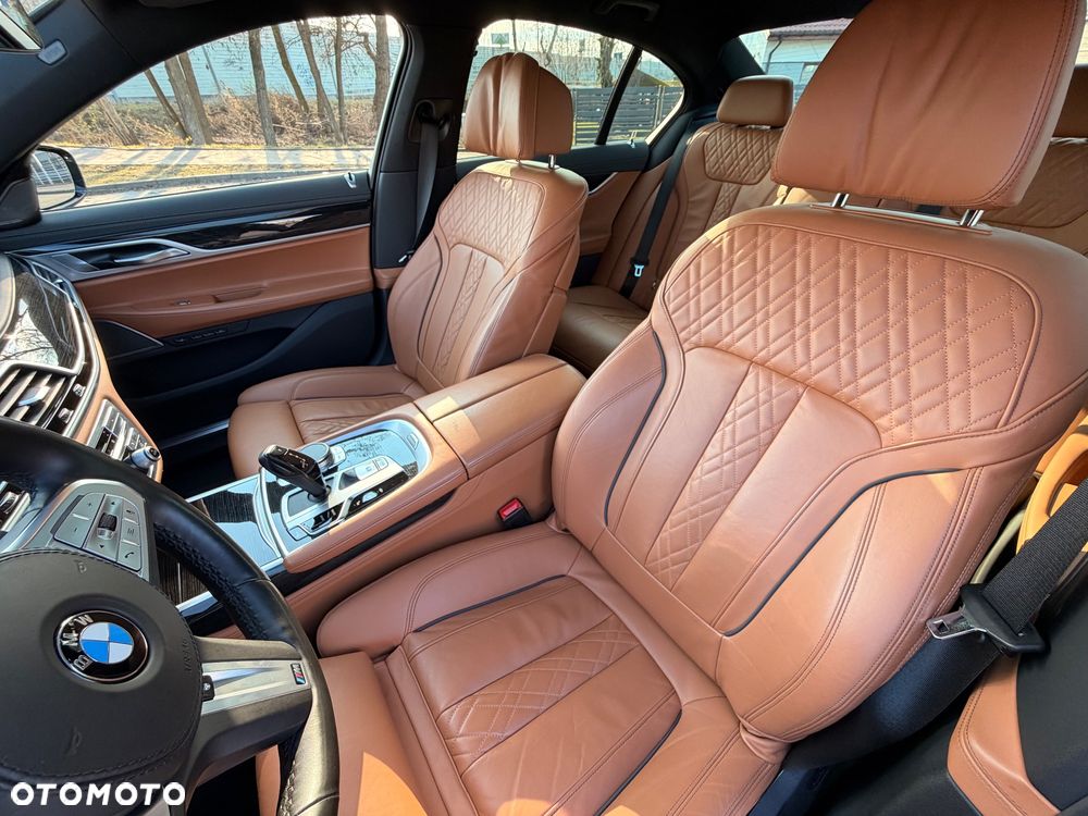 BMW Seria 7 730d xDrive sport - 23