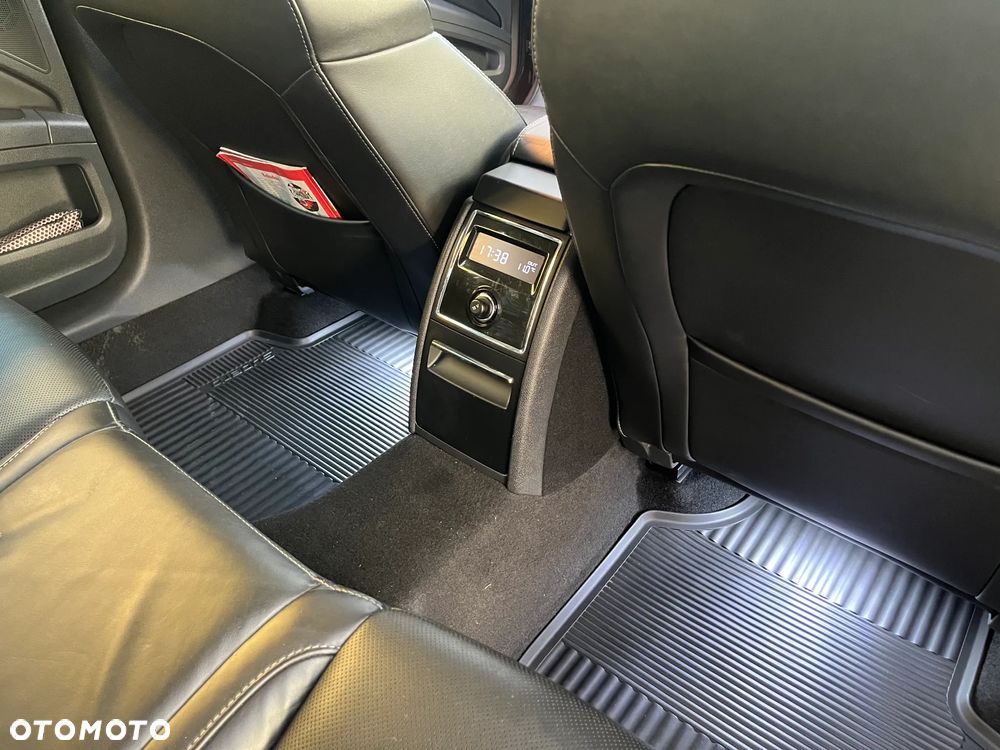 Skoda Superb 2.0 TDI 4x4 DSG Exclusive - 14