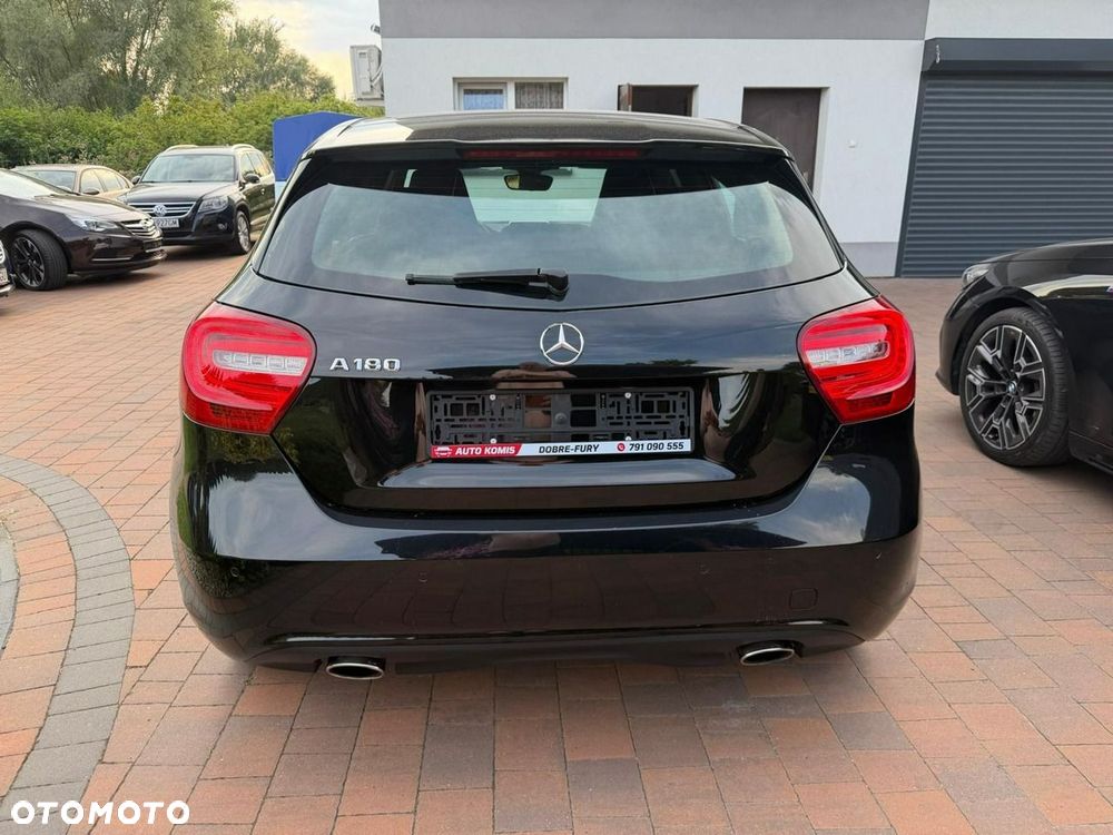 Mercedes-Benz Klasa A 180 (BlueEFFICIENCY) 7G-DCT AMG Sport - 10