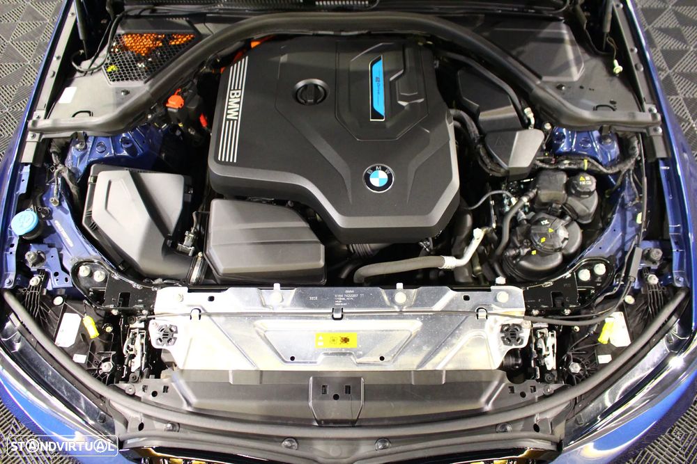BMW 320 e Line Sport Auto - 38