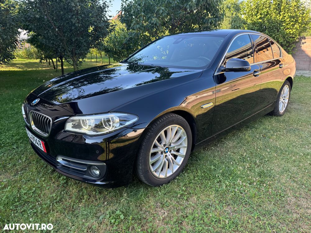 BMW Seria 5 525d Aut. Luxury Line - 1