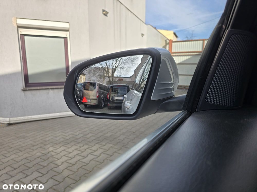 Mercedes-Benz GLC 300 e 4-Matic - 19