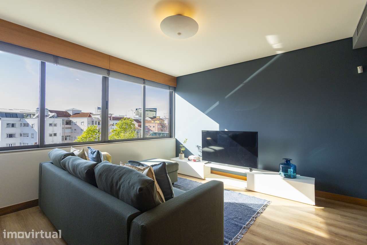 T1 a estrear após renovação, com luz, espaço e cobertura panorâmica - Grande imagem: 2/37