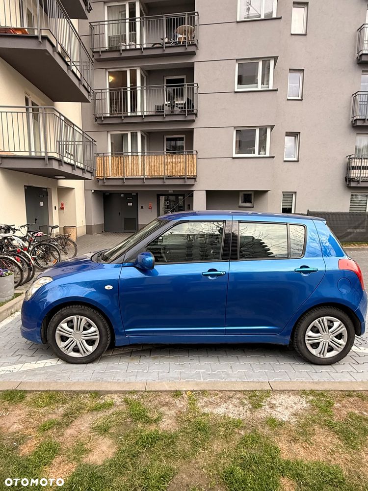 Suzuki Swift - 3