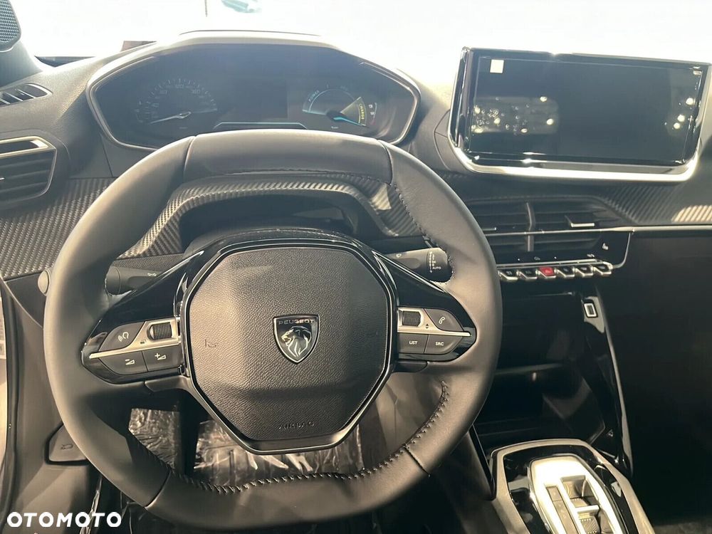 Peugeot 2008 - 8