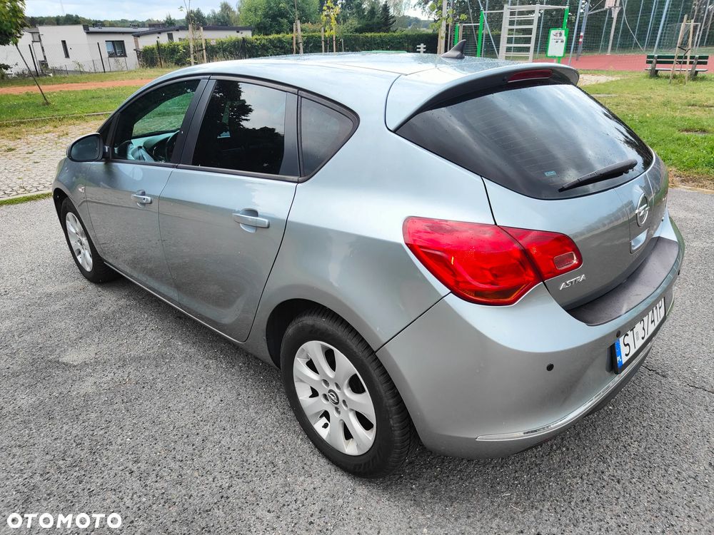 Opel Astra 1.7 CDTI Enjoy - 4