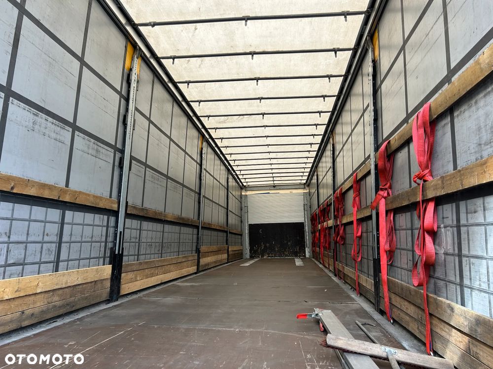 Schmitz Cargobull FIRANKA / 20 SZTUK DO WYBORU / BARDZO ŁADNE OPONY / Z PEŁNYM WYPOSAŻENIEM DO ZAŁADUNKU / 2 KOŁA ZAPASOWE / DOSTĘPNE KOLORY SREBRNY - NIEBIESKI - CZERWONY / NIEKTÓRE MAJĄ NOWE PLANDEKI !! - 26