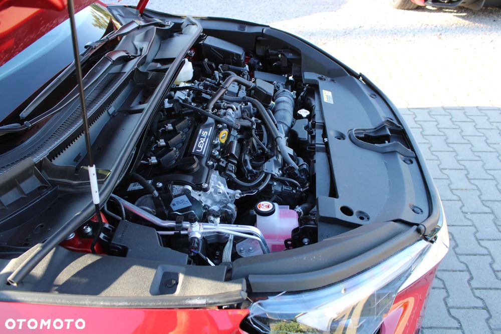 Lexus LBX 2024