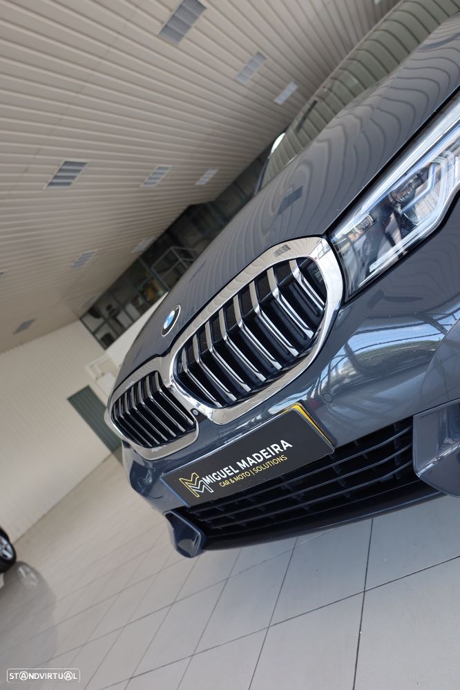 BMW 320 d Ultimate Auto - 30