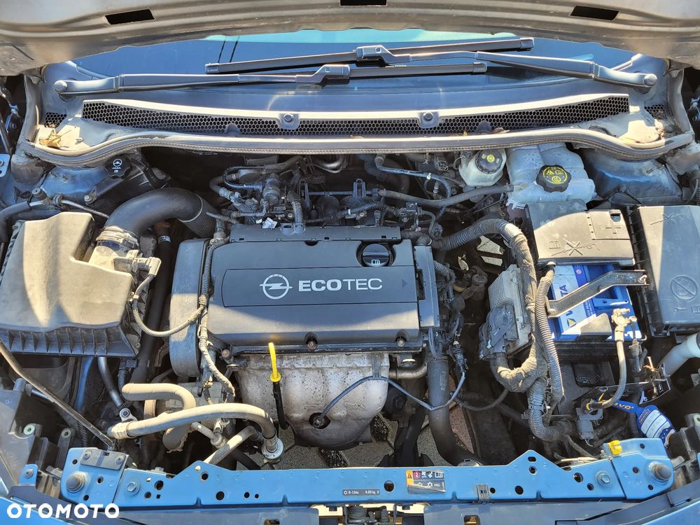 Opel Astra 1.6 - 9