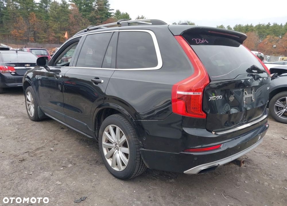 Volvo XC 90 - 5