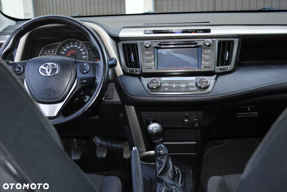 Toyota RAV4 - 16