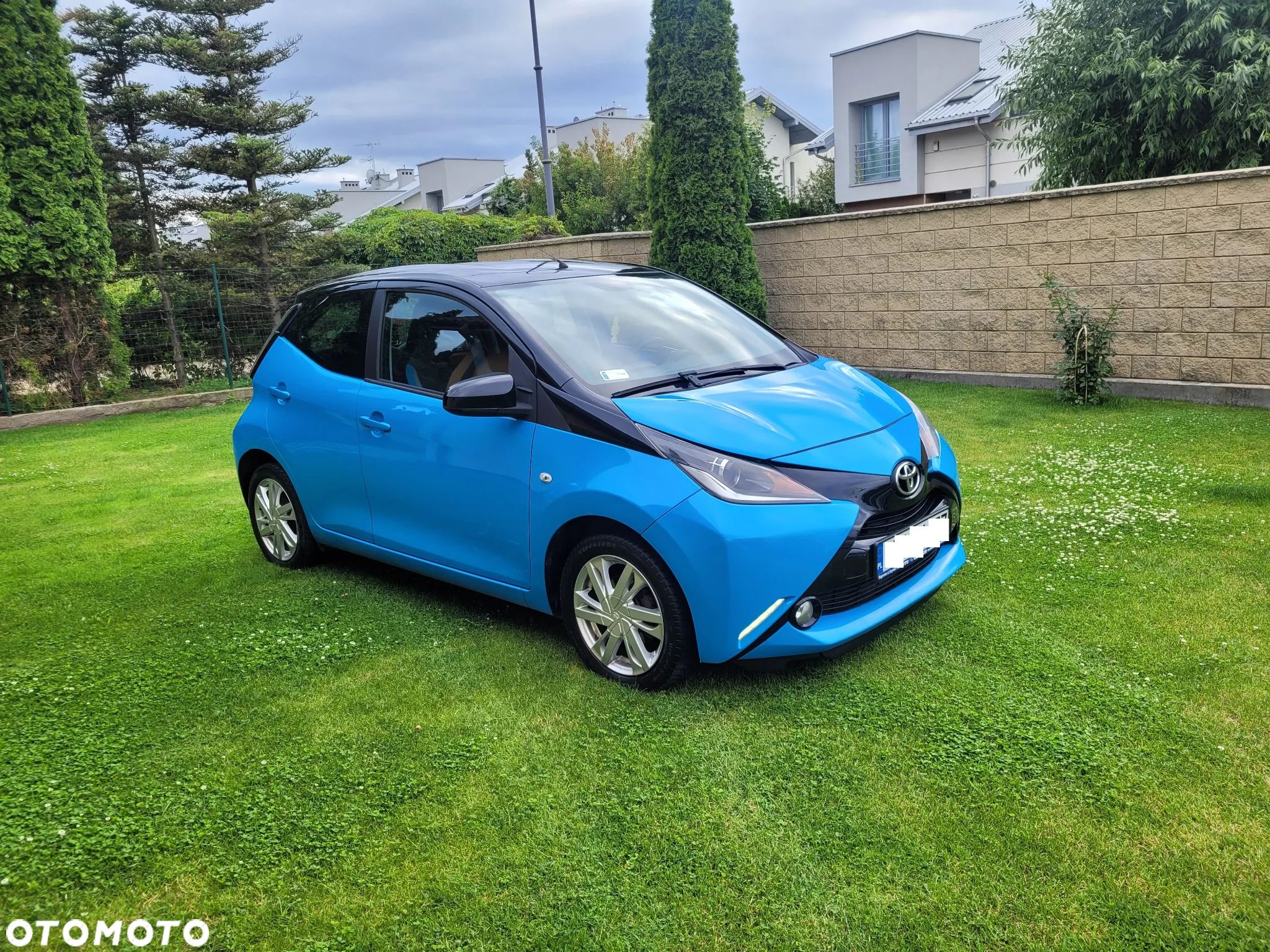 Toyota Aygo x-clusiv - 1