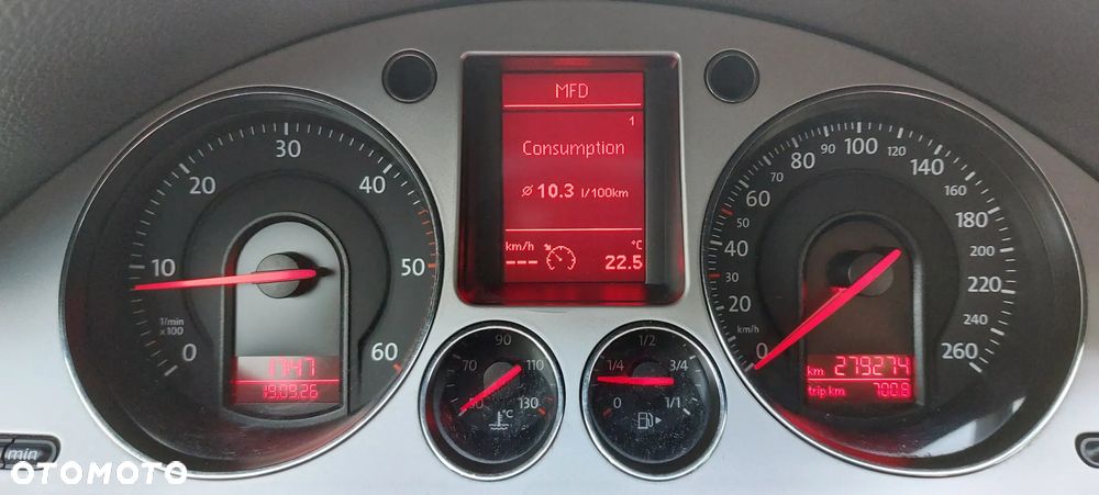 Volkswagen Passat 1.9 TDI Comfortline - 12