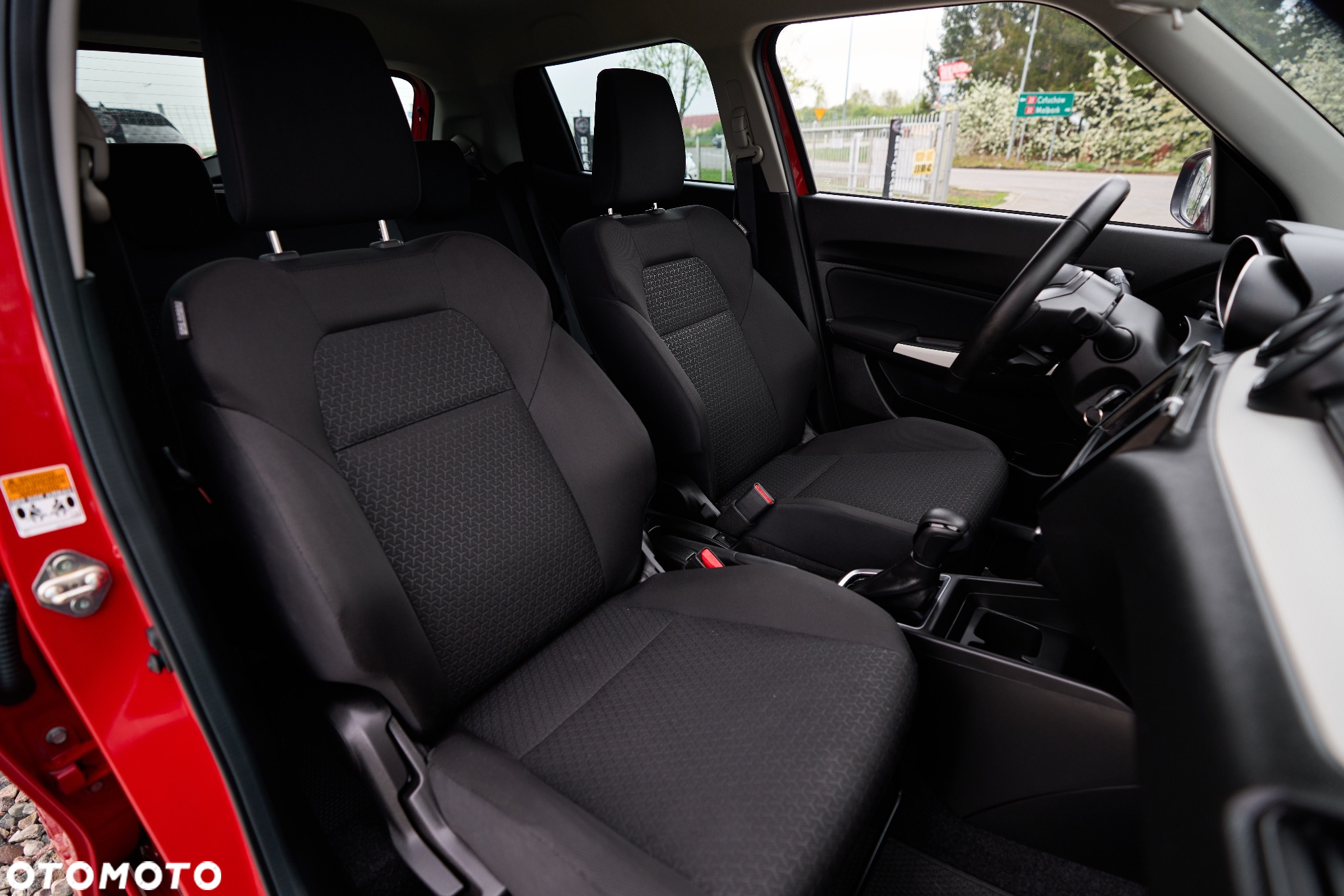 Suzuki Swift 1.2 Dualjet Hybrid CVT Comfort - 33