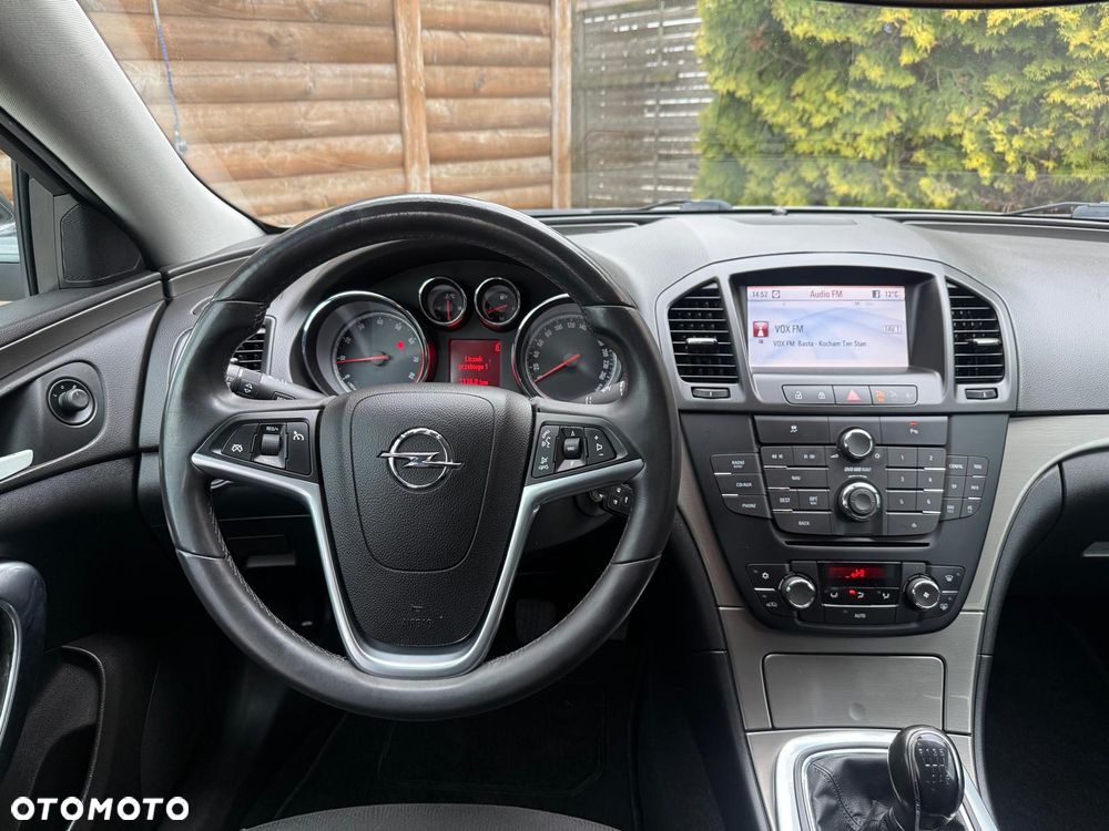 Opel Insignia 1.6 Turbo Edition - 16