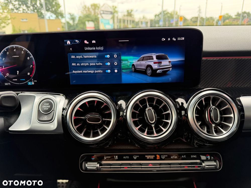 Mercedes-Benz GLB AMG 35 4-Matic - 20